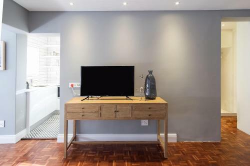 Mouille Point Apartment