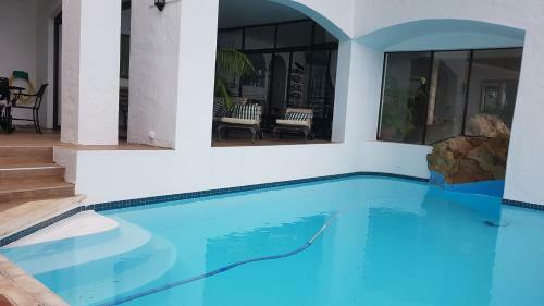 Hostal Bayview Studio