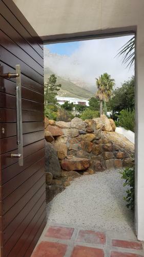 Hostal Bayview Studio