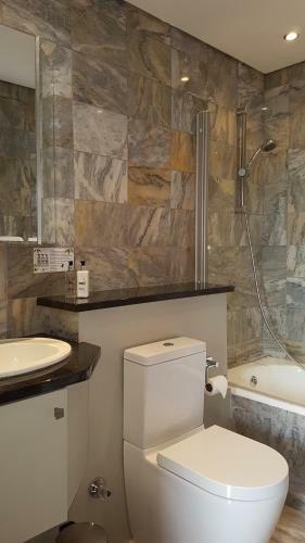 Hostal Bayview Studio