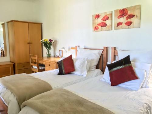 Howards End Manor B&B