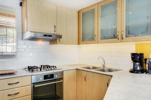 Atlantic Apartment With Bantry Bay Seaviews