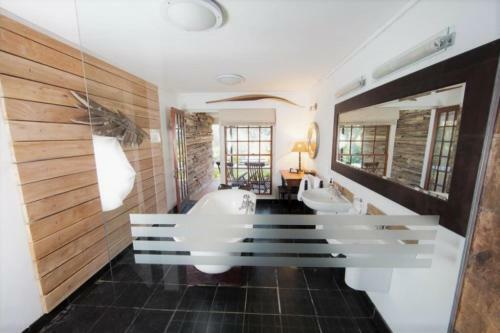 Hotel Silvermist Wine Estate