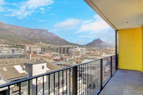 Apartamento Modern & Convenient Top Floor Mountain Views