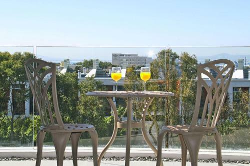 35 On Main Sea Facing Apartment