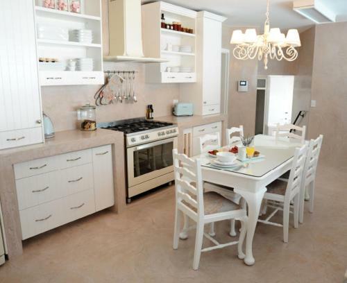 Hostal Thyme Wellness Spa And Guesthouse