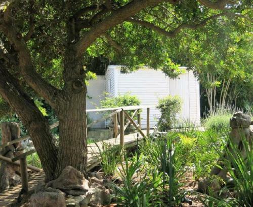 Hostal Thyme Wellness Spa And Guesthouse