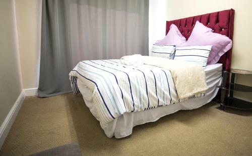 Hostal Alamein Guesthouse