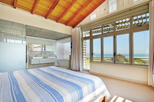 Atlantic Blue Villa At Pilots