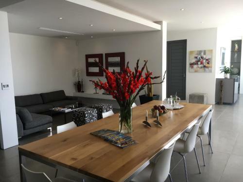 Hostal Bayview Boutique Guesthouse