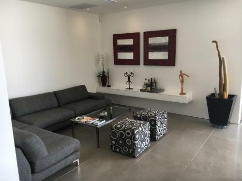 Hostal Bayview Boutique Guesthouse