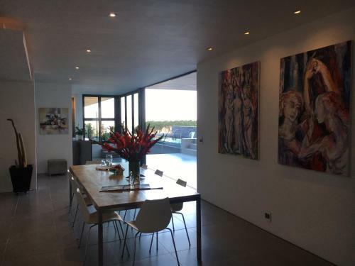Hostal Bayview Boutique Guesthouse