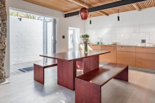 Apartamento Suave Studio With Creative Interiors In Sea Point