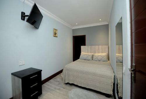 Hostal Elly Lodge