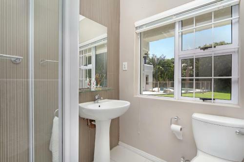 Sunset Beach Villa At 35c
