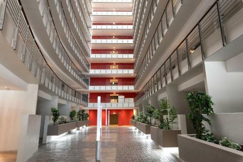 Icon Apartments