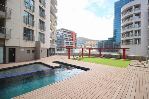 Icon Apartments