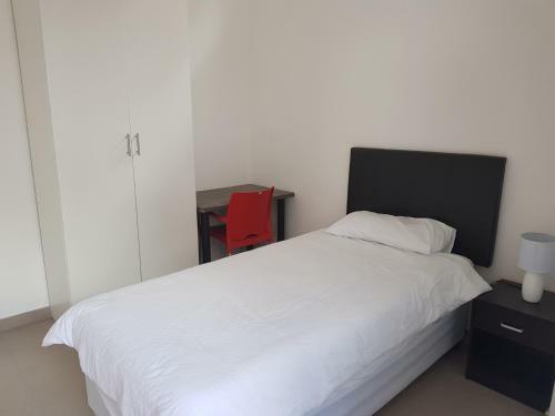 Hostal Fama Lodge Single Rooms
