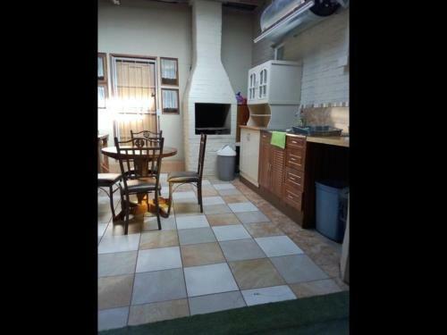 Hostal Casa Villa Guest House Carletonville - Suite 5