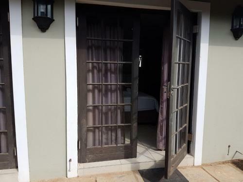 Hostal Fairview Bed And Breakfast - Double Bedroom 5