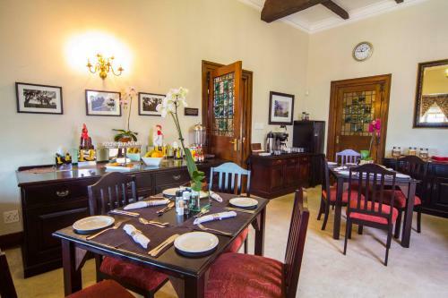 Hostal Albion Manor