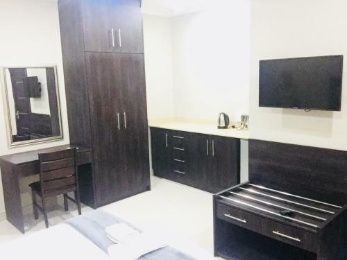Hotel 33 On Bazley