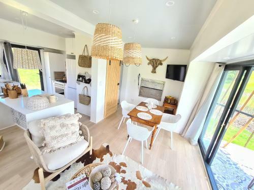 Lodge Buff & Fellow Eco Cabins