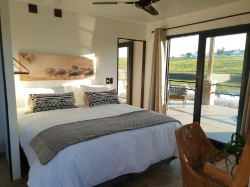 Lodge Buff & Fellow Eco Cabins