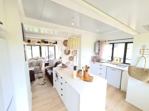 Lodge Buff & Fellow Eco Cabins