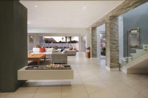 Villa 269 On Main Holiday Home