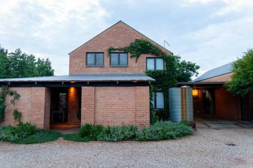 Twin Rivers Bed And Breakfast