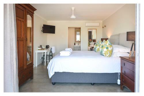 66 On Monzali 4 Star Luxury B&B