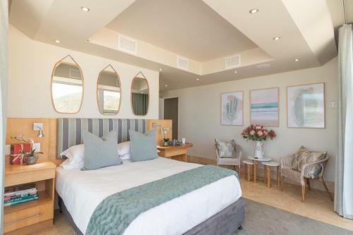 Hostal Waves Of Grace Seafront Villa