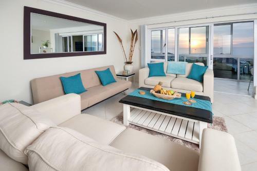 Main Beach Apartment