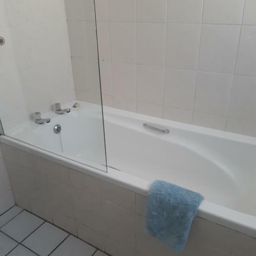 Hostal Ocean View Guest House