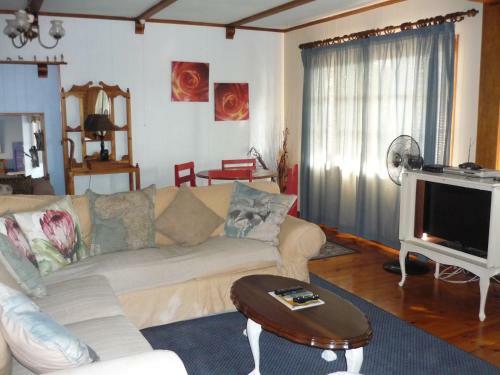 Hostal A1 Bay View