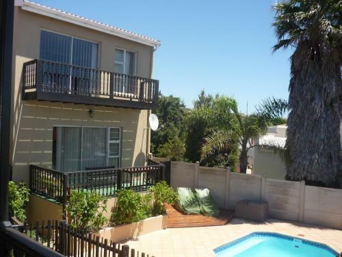 Hostal A1 Bay View