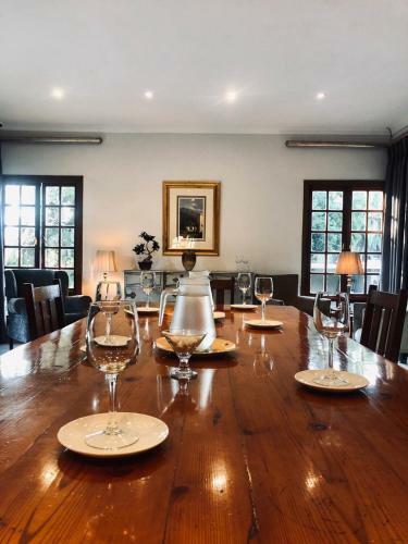 Hostal The Farmhouse Carus Gardens