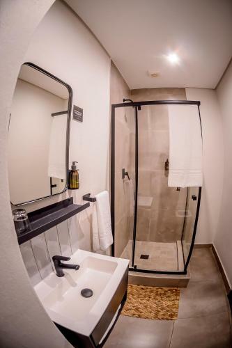 Blackbrick Hotel