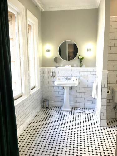 Hotel Rand Club Suites
