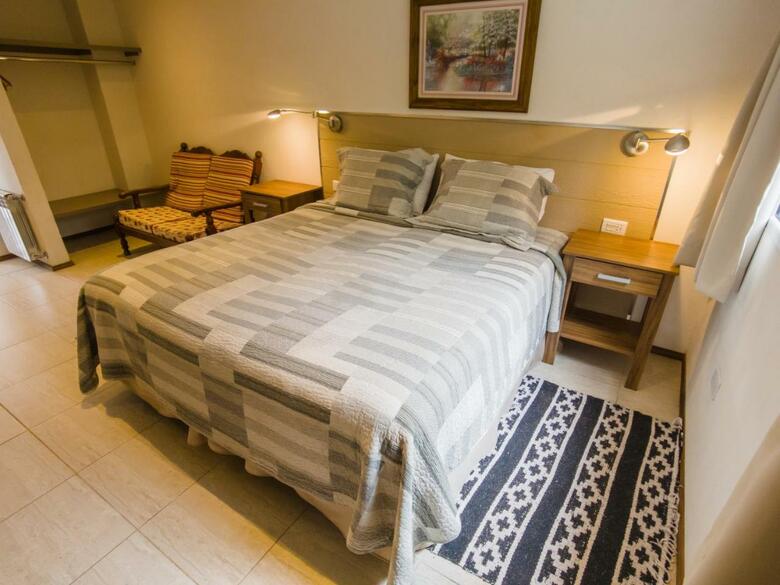Aparthotel Apart De La Plaza