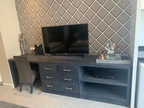 Sandton Skye Apartment Lifestyle