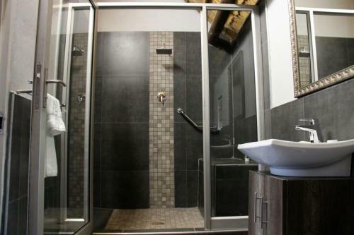 Hostal Villa Gracia Guesthouse