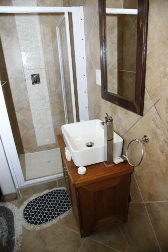 Hostal Travetel Or Tambo Airport