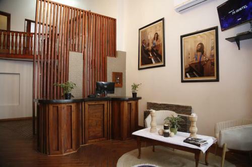 Hostal Travetel Or Tambo Airport