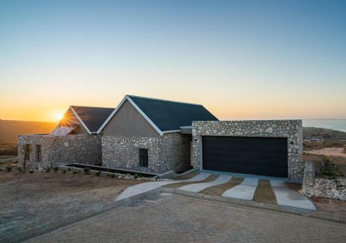 Shark Bay Hotel & Spa