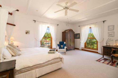 Villa Knysna Tuscan Hideaway- Ef1