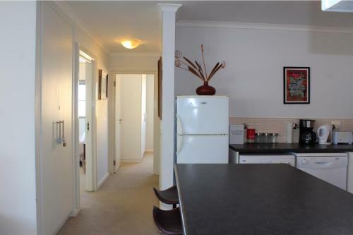 Mui Melrose Apartments