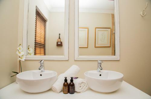 Hostal Bakenhof Winelands Lodge