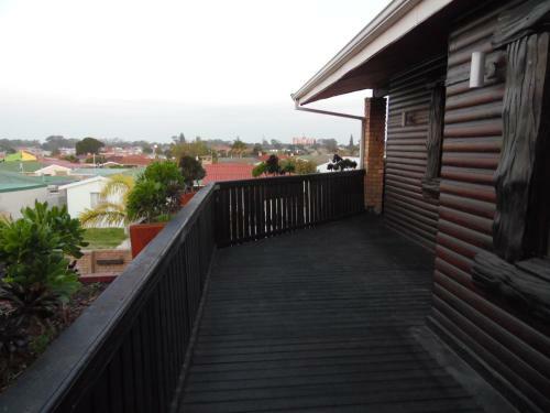 Hostal Royal Palms Guest House
